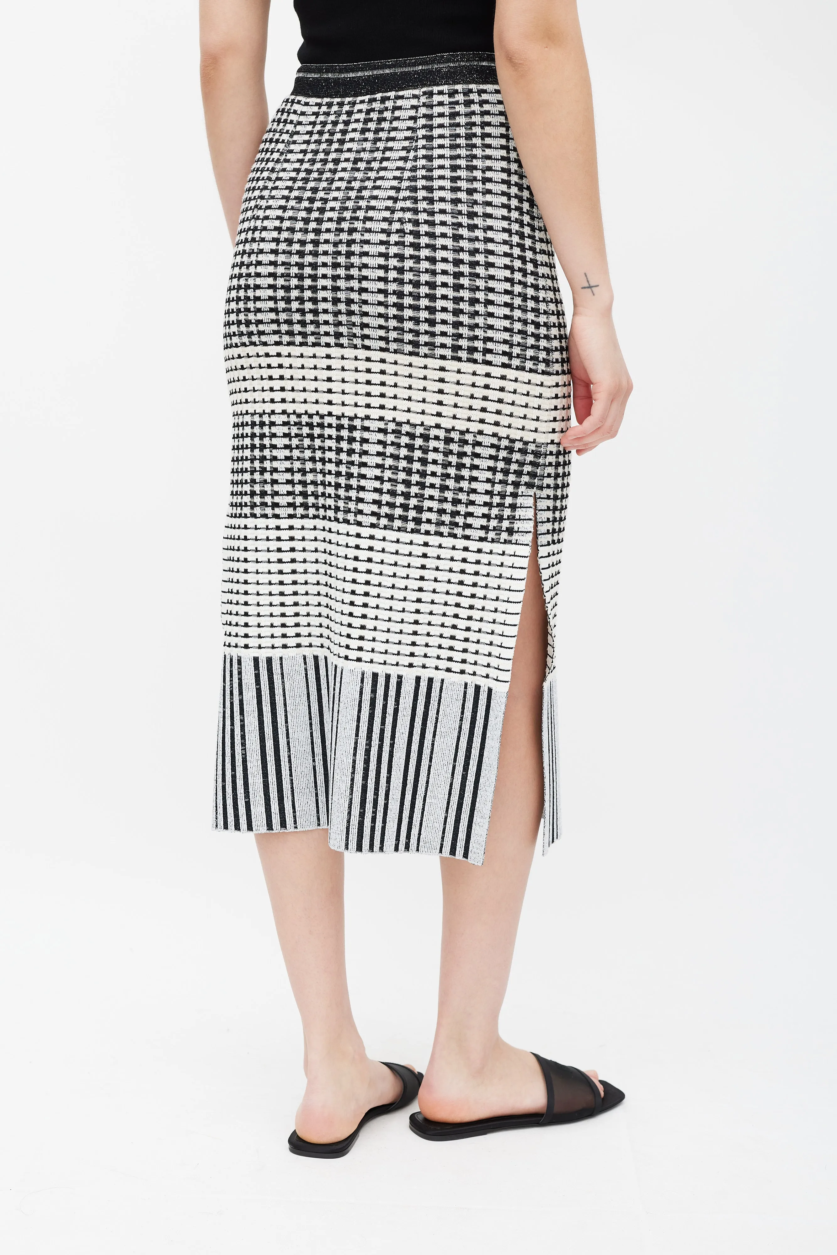 Black & White Knit Skirt