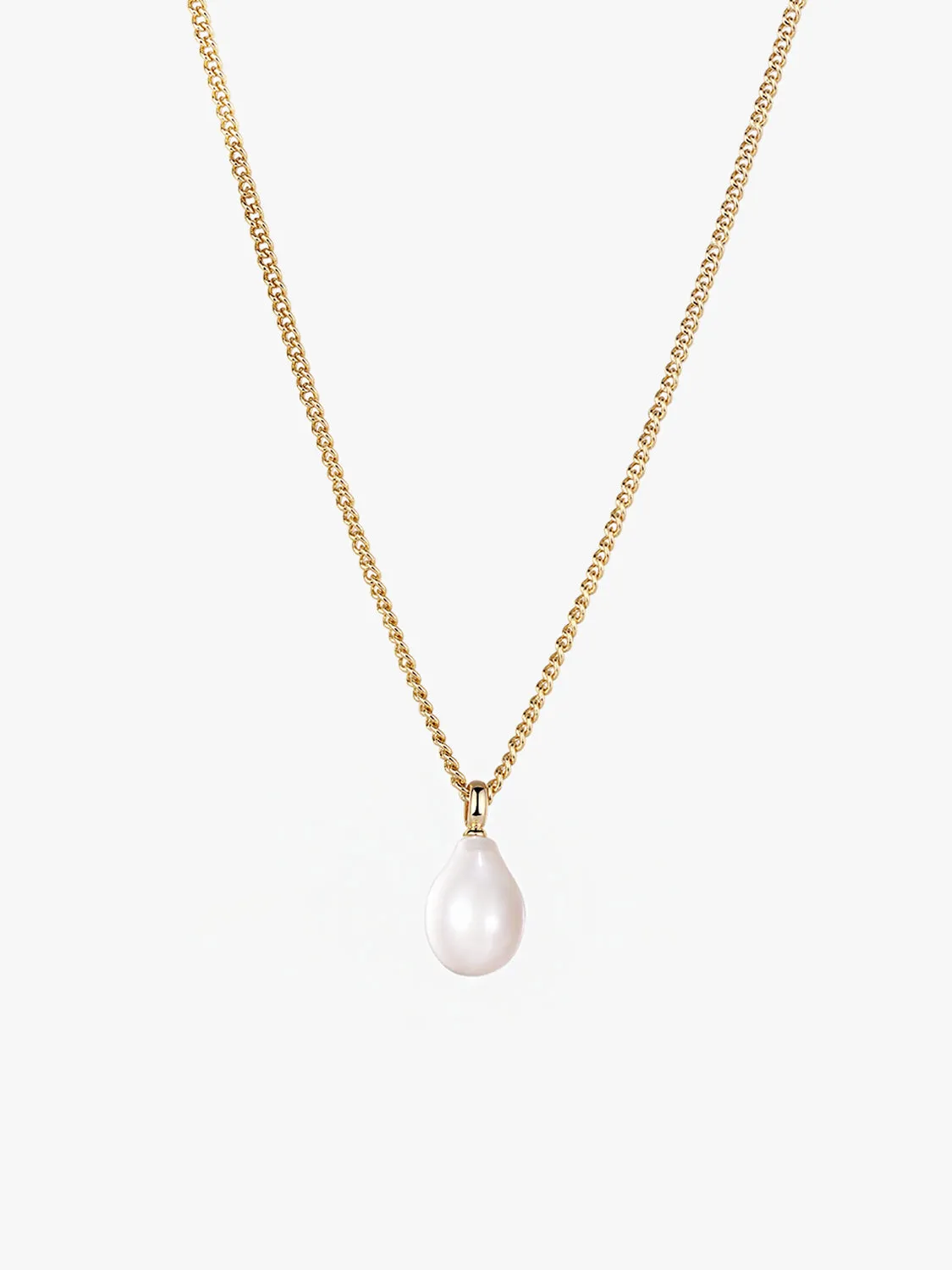 Daily Pearl Necklace